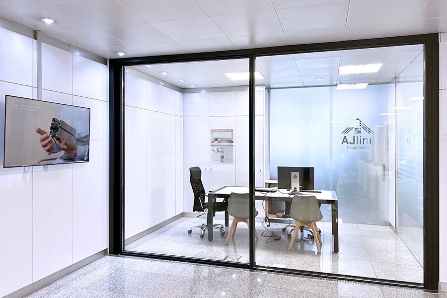 Showroom AJ Line - janelas de alumínio e PVC Cortizo