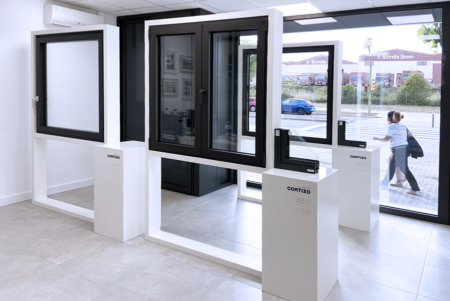Showroom Finestec - janelas de alumínio e PVC Cortizo