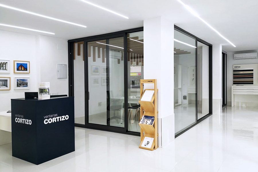 Showroom Klipervip Sevilla - janelas de alumínio e PVC Cortizo