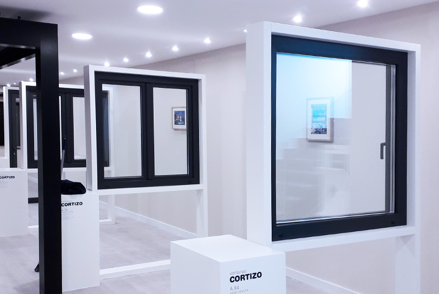 Showroom MH Aluminium - janelas de alumínio e PVC Cortizo