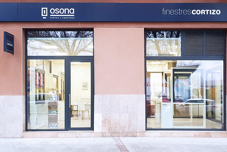 Showroom Osona - janelas de alumínio e PVC Cortizo