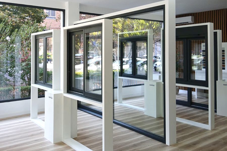 Showroom Persolar System - janelas de alumínio e PVC Cortizo